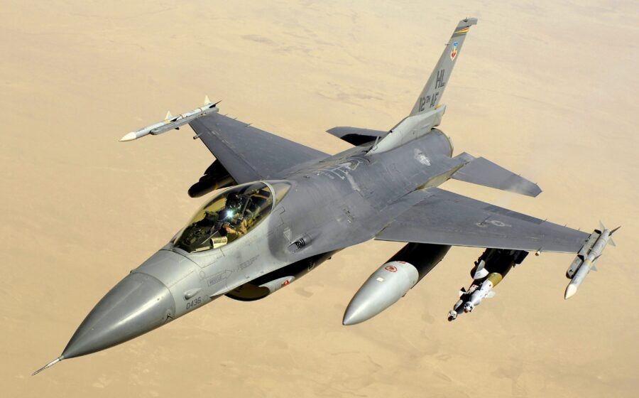 هواپیمای F-16؛ جنگنده‌ای که دنیا را متحول کرد